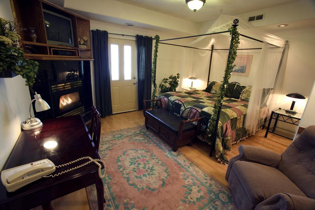 פיירבנקס Abbey Archway Inn מראה חיצוני תמונה
