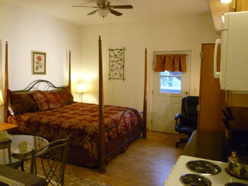פיירבנקס Abbey Archway Inn חדר תמונה